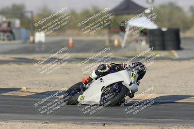 media/Nov-02-2025-CVMA (Sun) [[337aff29ab]]/Race 17-Amateur Supersport Middleweight/